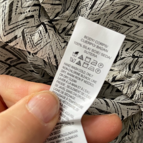 XL 1X silk blouse chevron motif gathered tie - Picture 3 of 5